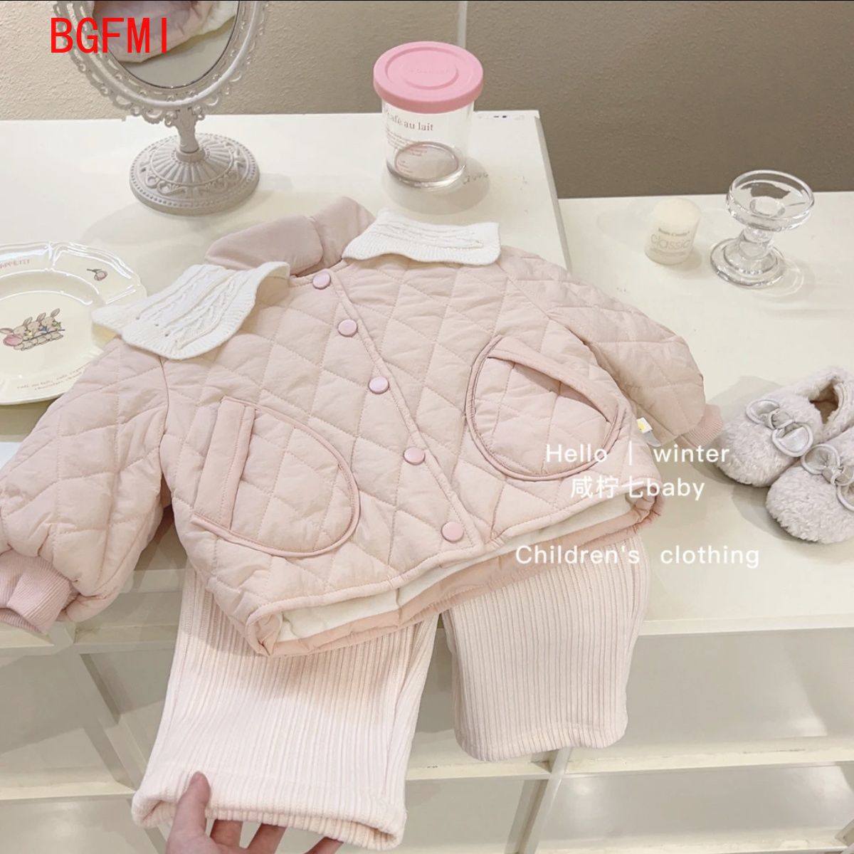 Baby Clothing Quilt - 女の子ピンクベルベットインナーコットンコートアウターウェアジャケット冬服新しい子供フリースキルティングベビーラペルシングルブレストオーバーコート